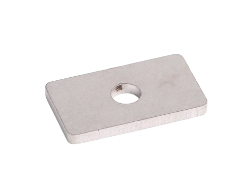 WASHERS 6 Heavy-duty rectangular washer with central hole for load distribution.